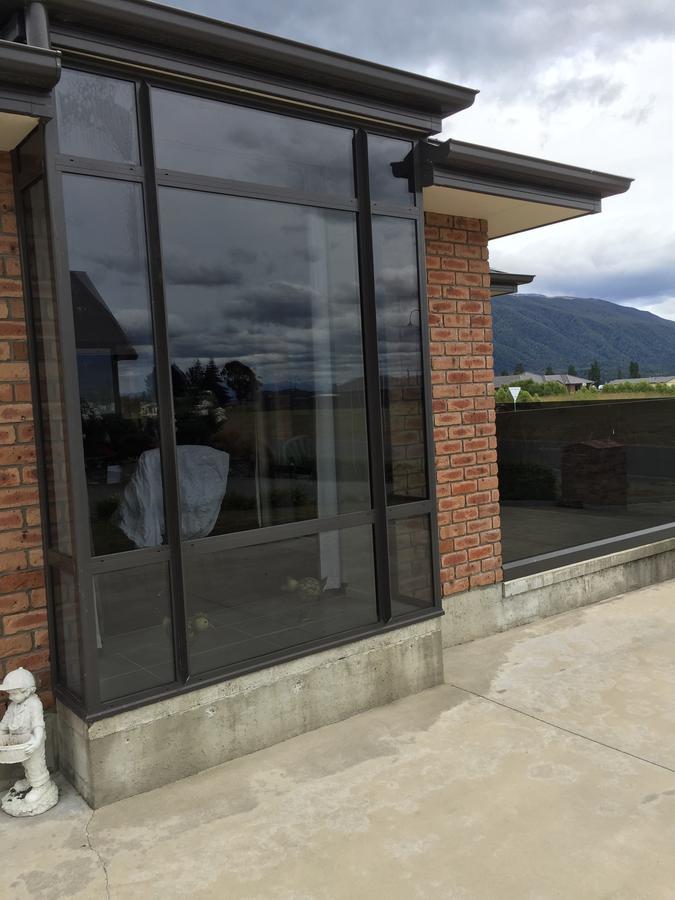 Villa The Rock Te Anau Exterior foto